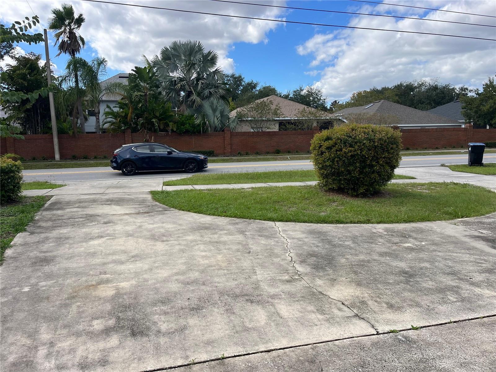 CAROL COURT - Residential