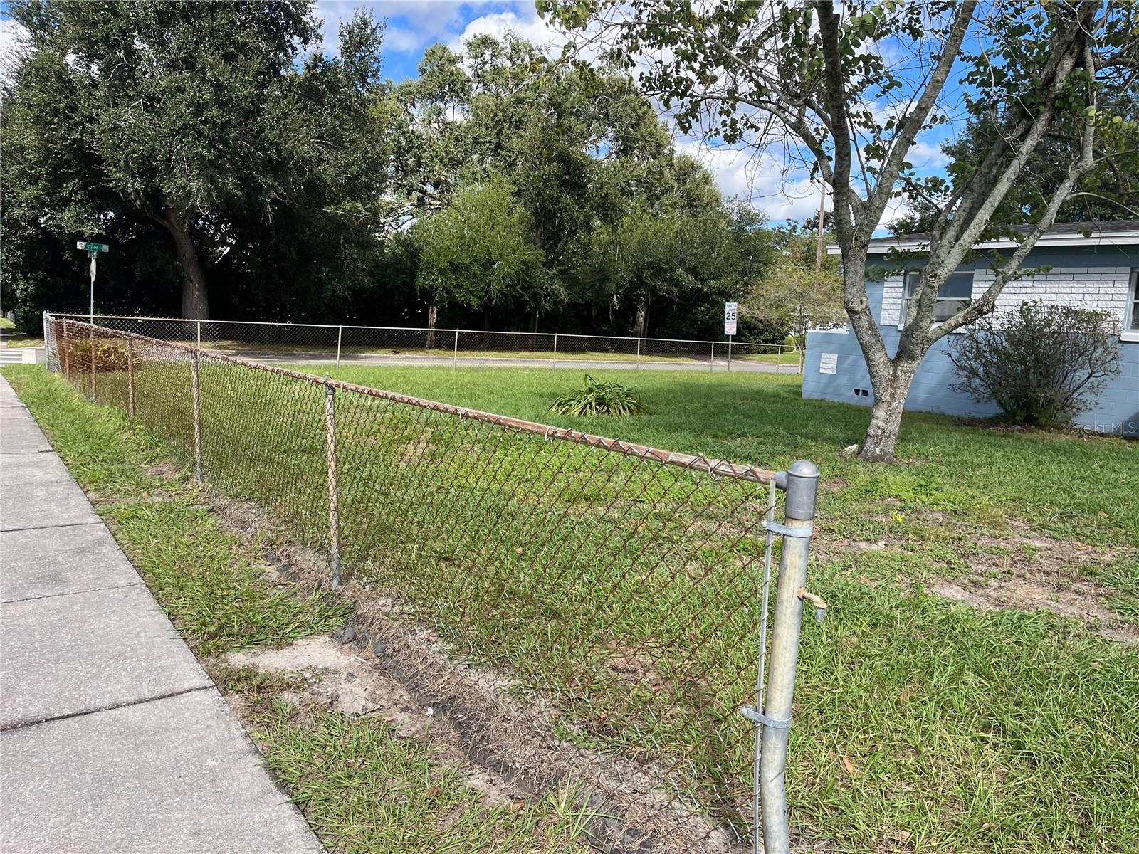 CAROL COURT - Residential