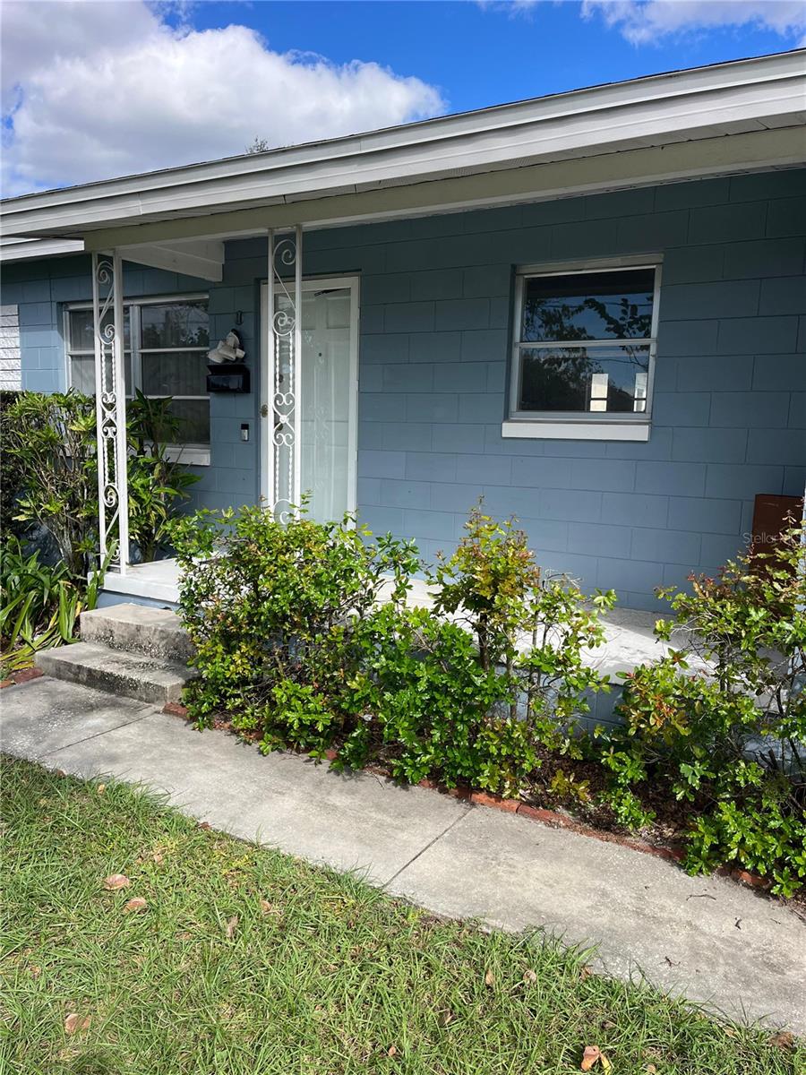 CAROL COURT - Residential