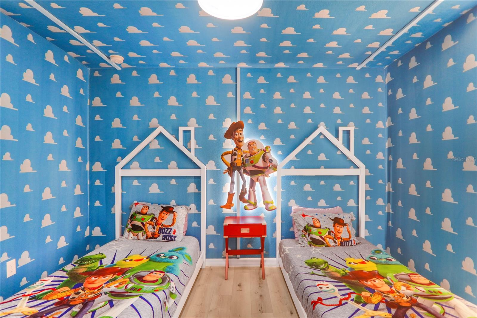 620 LAS FUENTES DRIVE