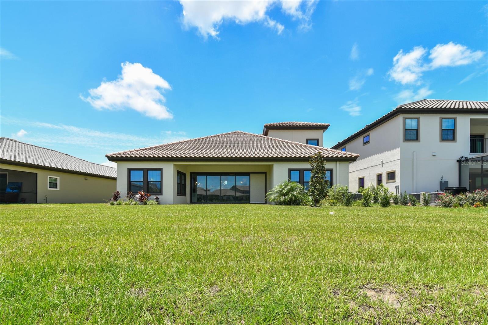 MIRADA - Residential Lease