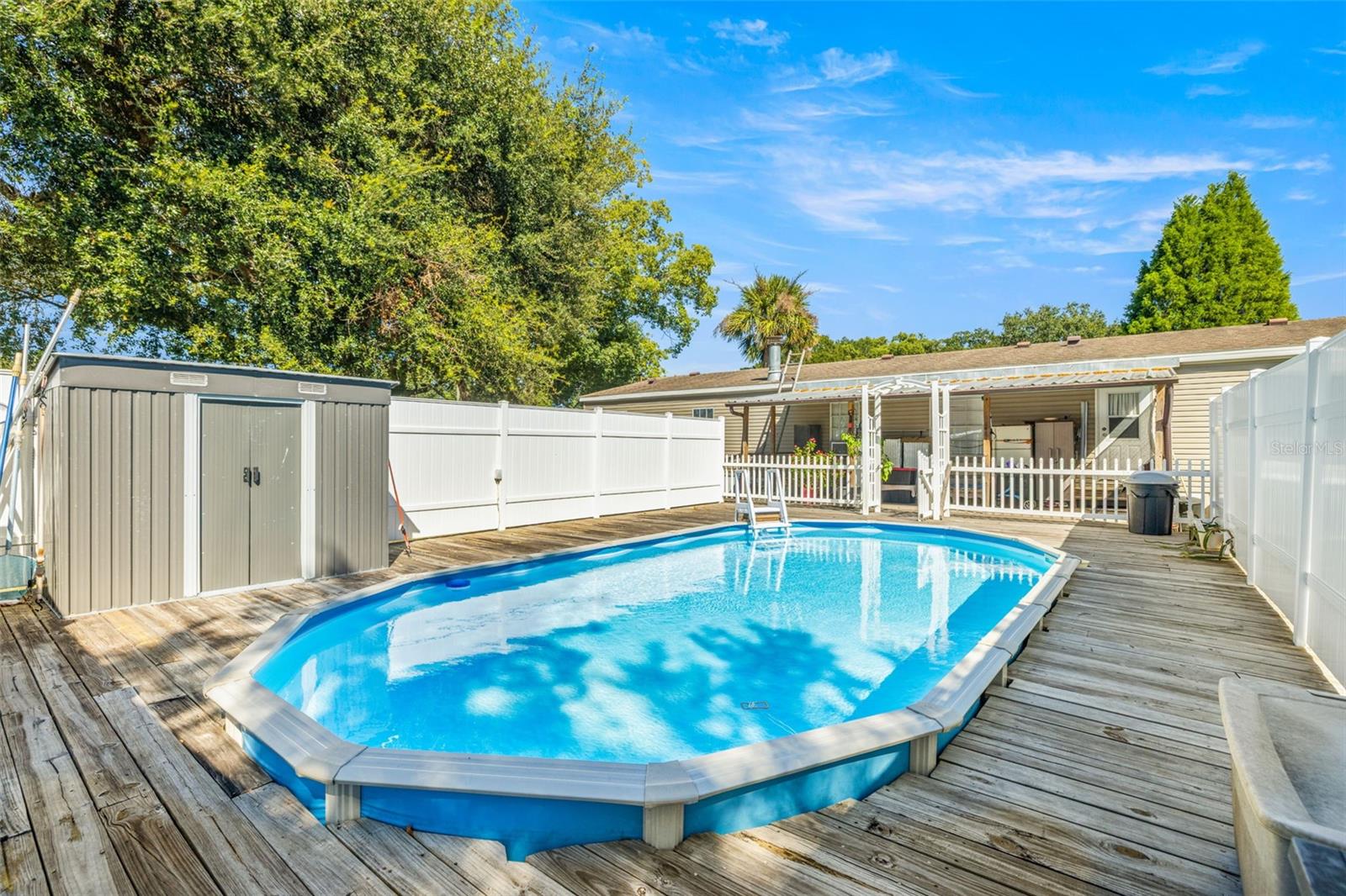 APACHE TRACE - Residential