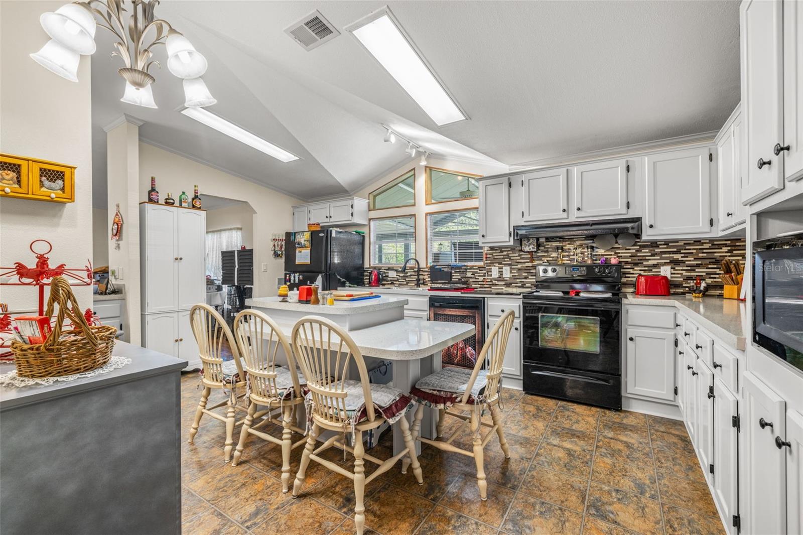 APACHE TRACE - Residential