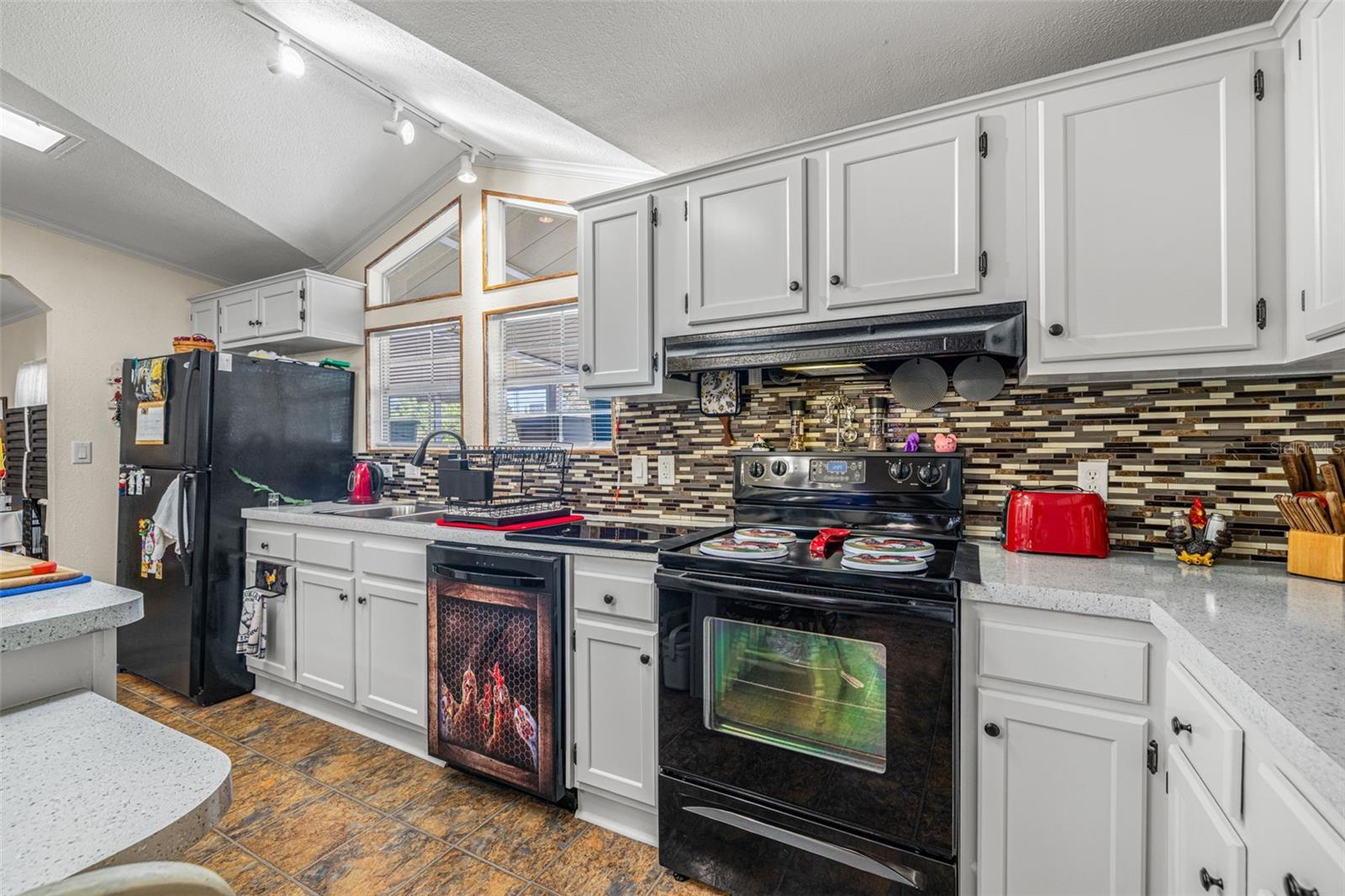 APACHE TRACE - Residential