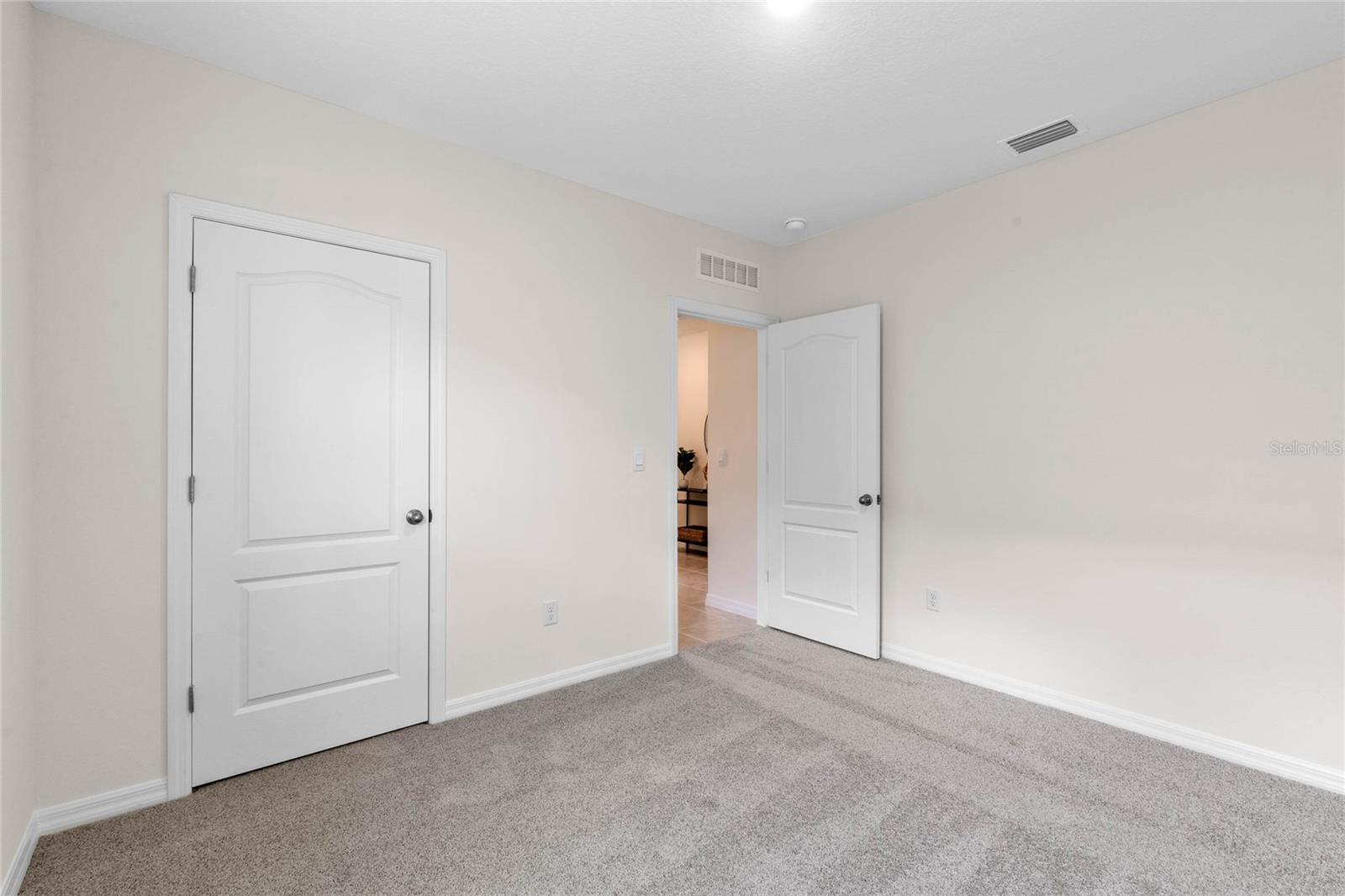 WIND MEADOWS SOUTH - Residential