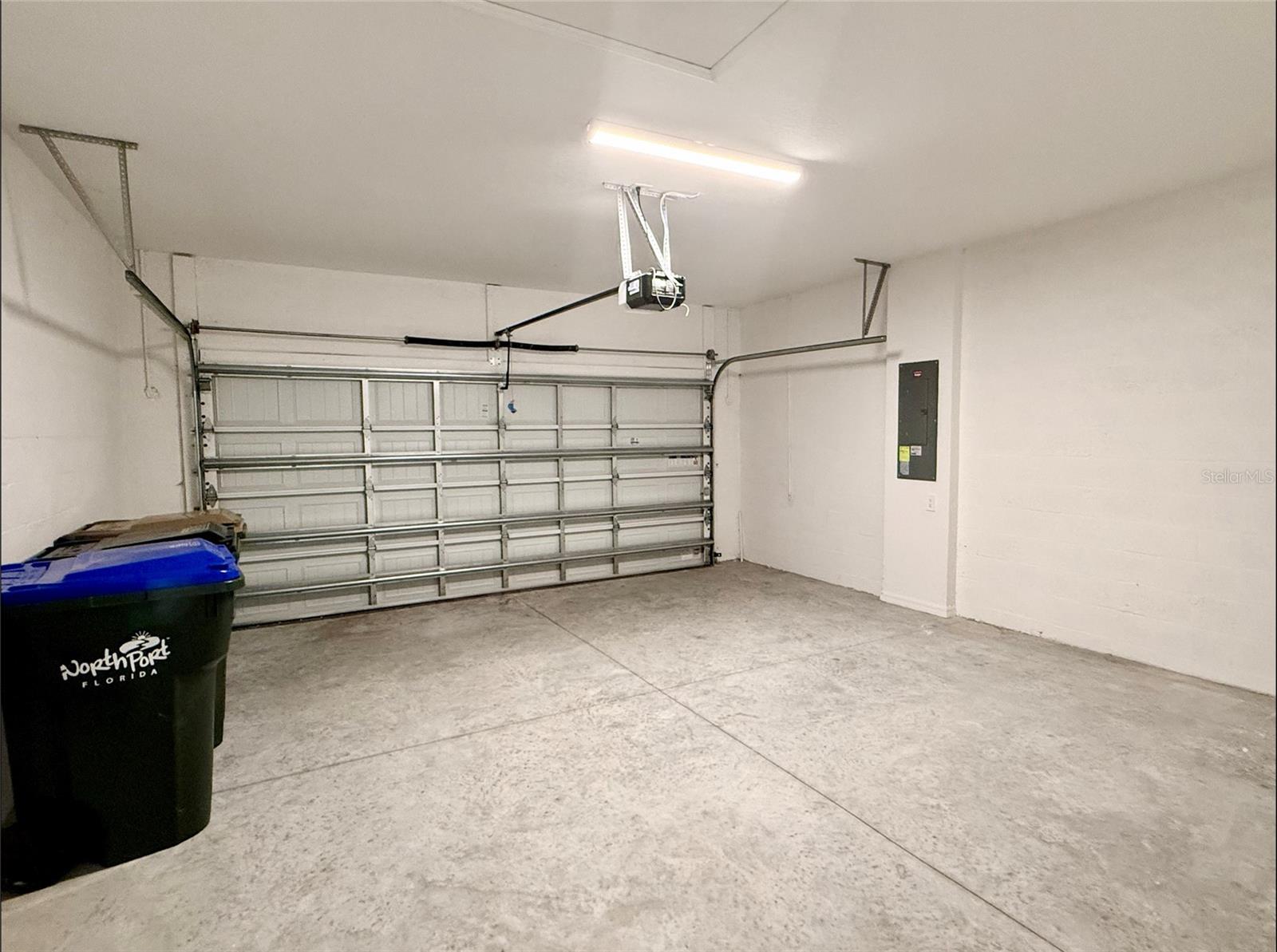 ANTIGUA/WELLEN PARK - Residential Lease