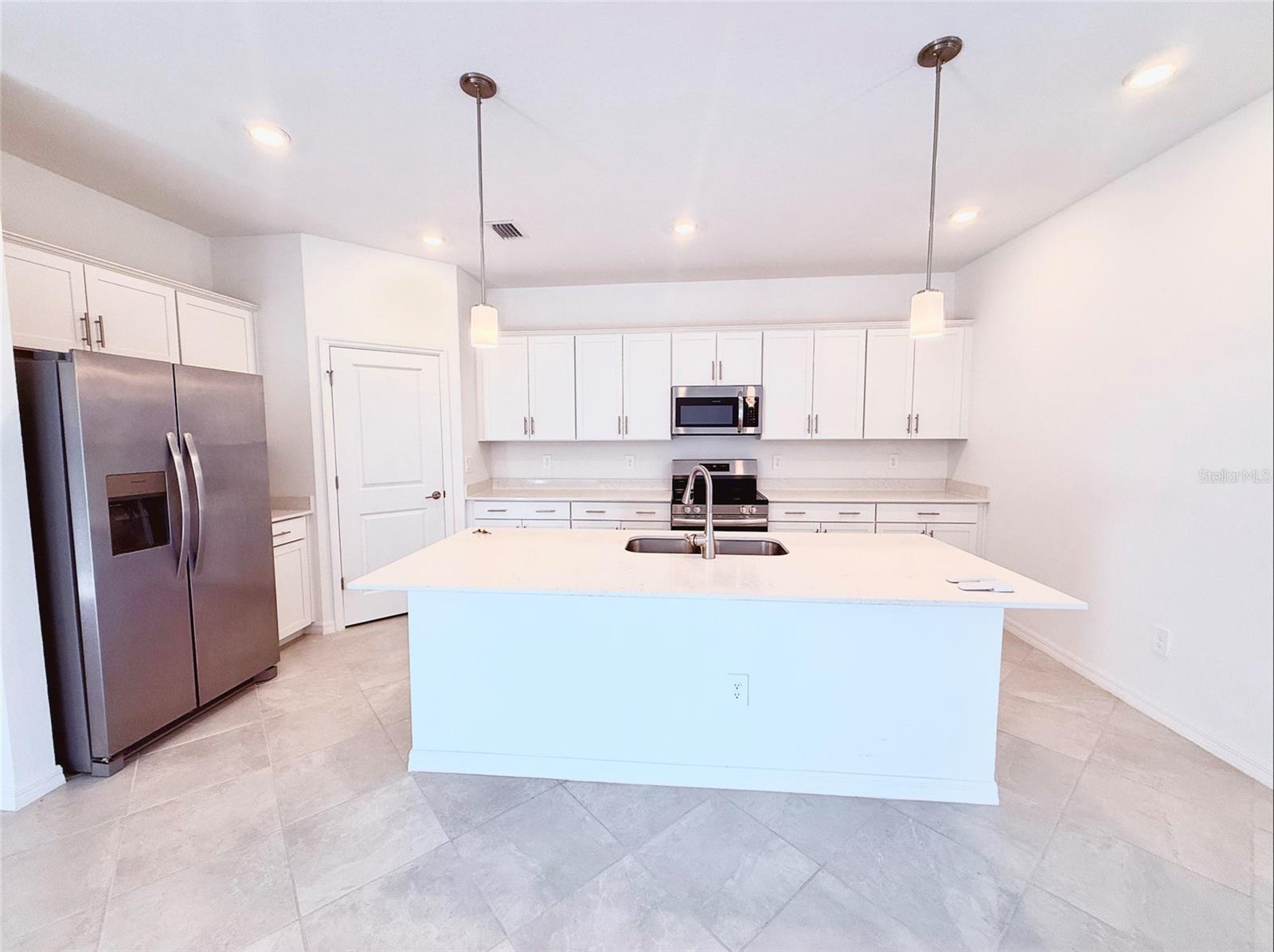 ANTIGUA/WELLEN PARK - Residential Lease