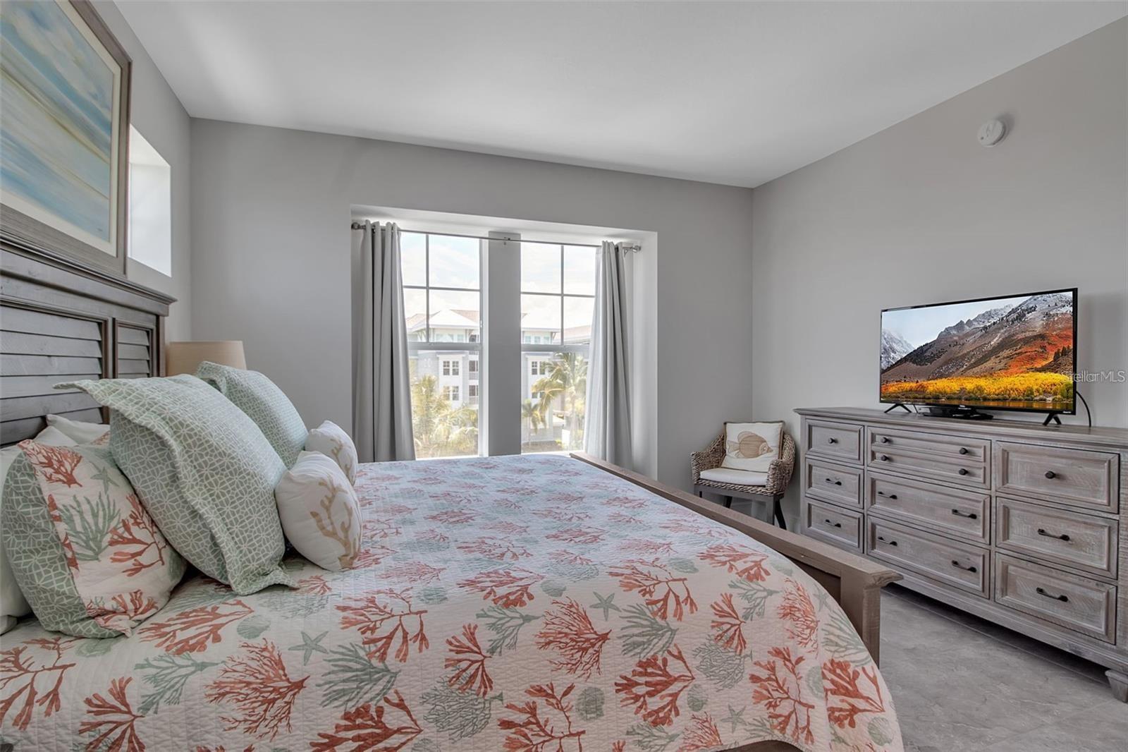 MARINA WALK ON HARBOUR ISLE - Residential