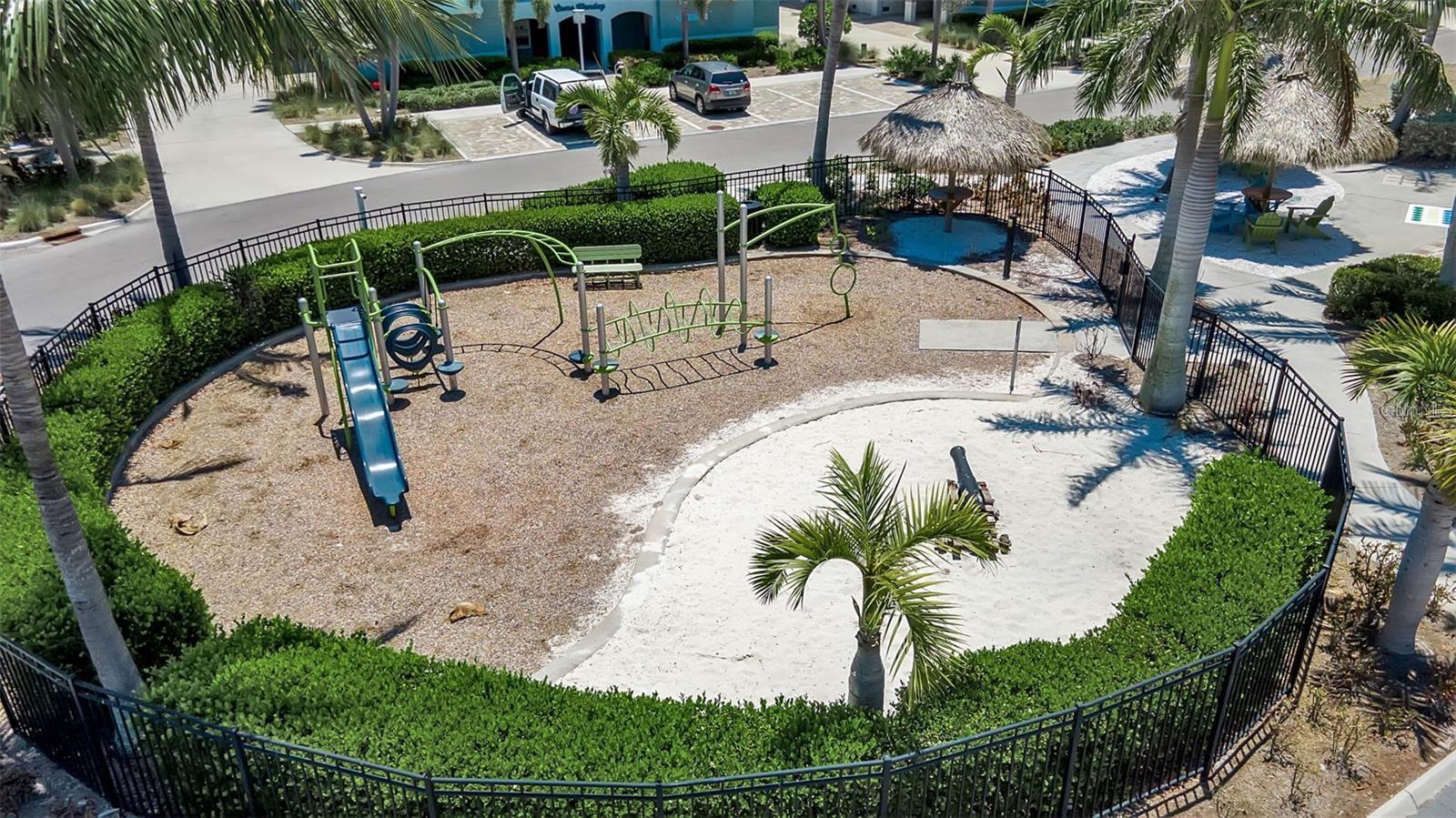 MARINA WALK ON HARBOUR ISLE - Residential