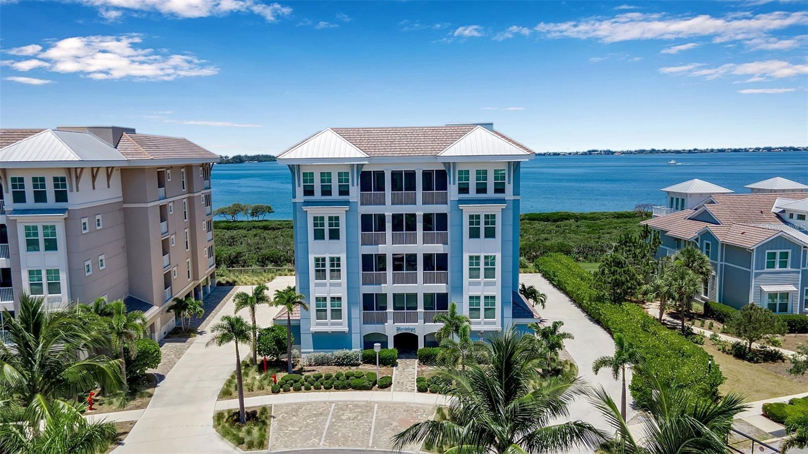 MARINA WALK ON HARBOUR ISLE - Residential