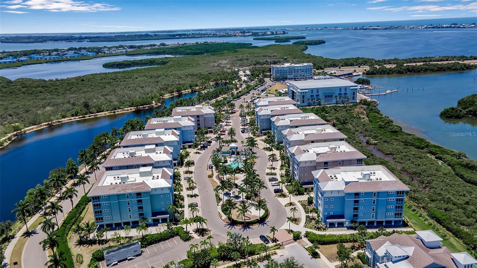 MARINA WALK ON HARBOUR ISLE - Residential