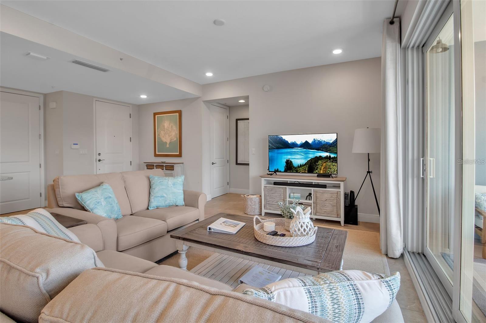 MARINA WALK ON HARBOUR ISLE - Residential