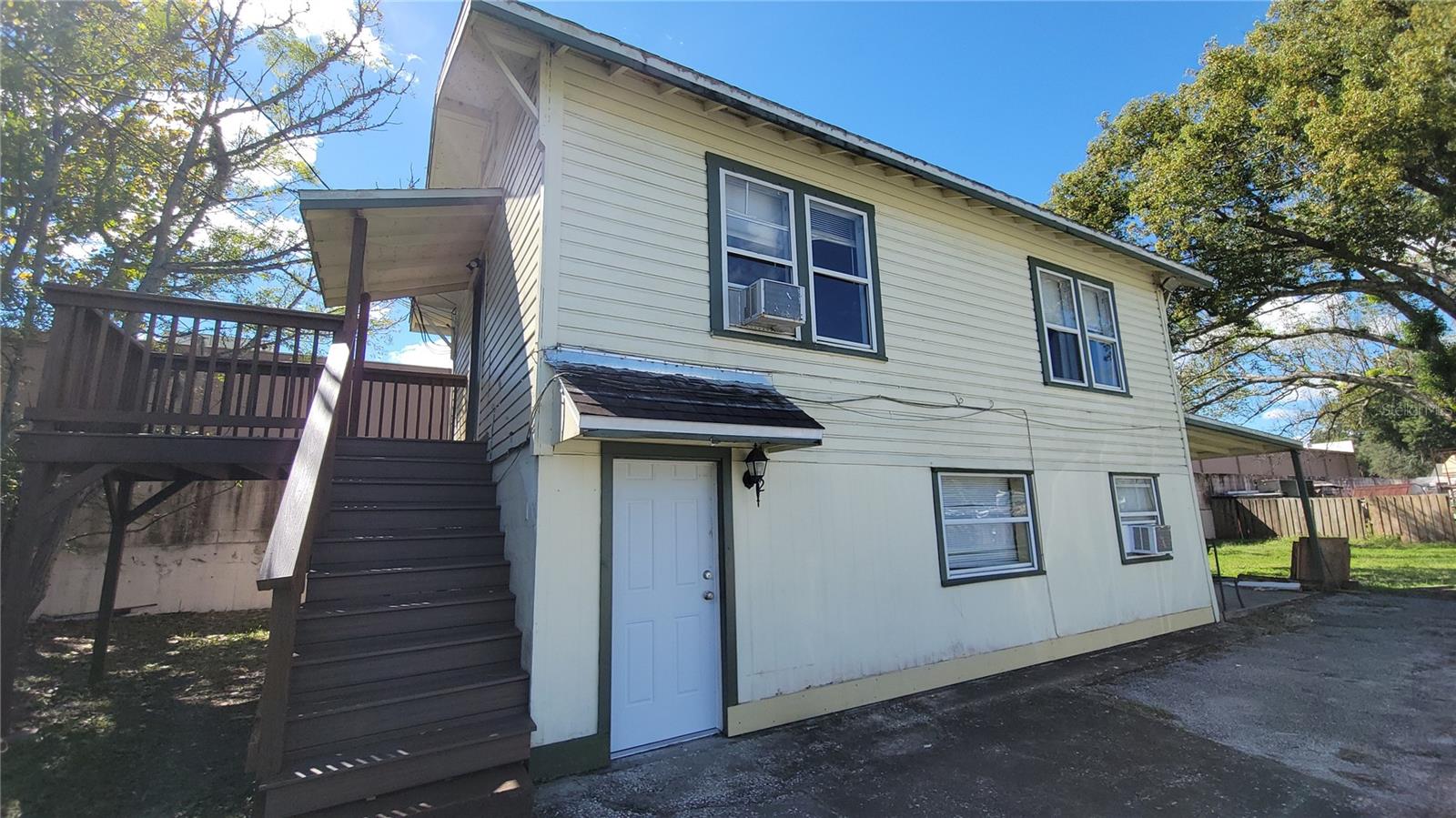 HARVEYS - Residential Lease