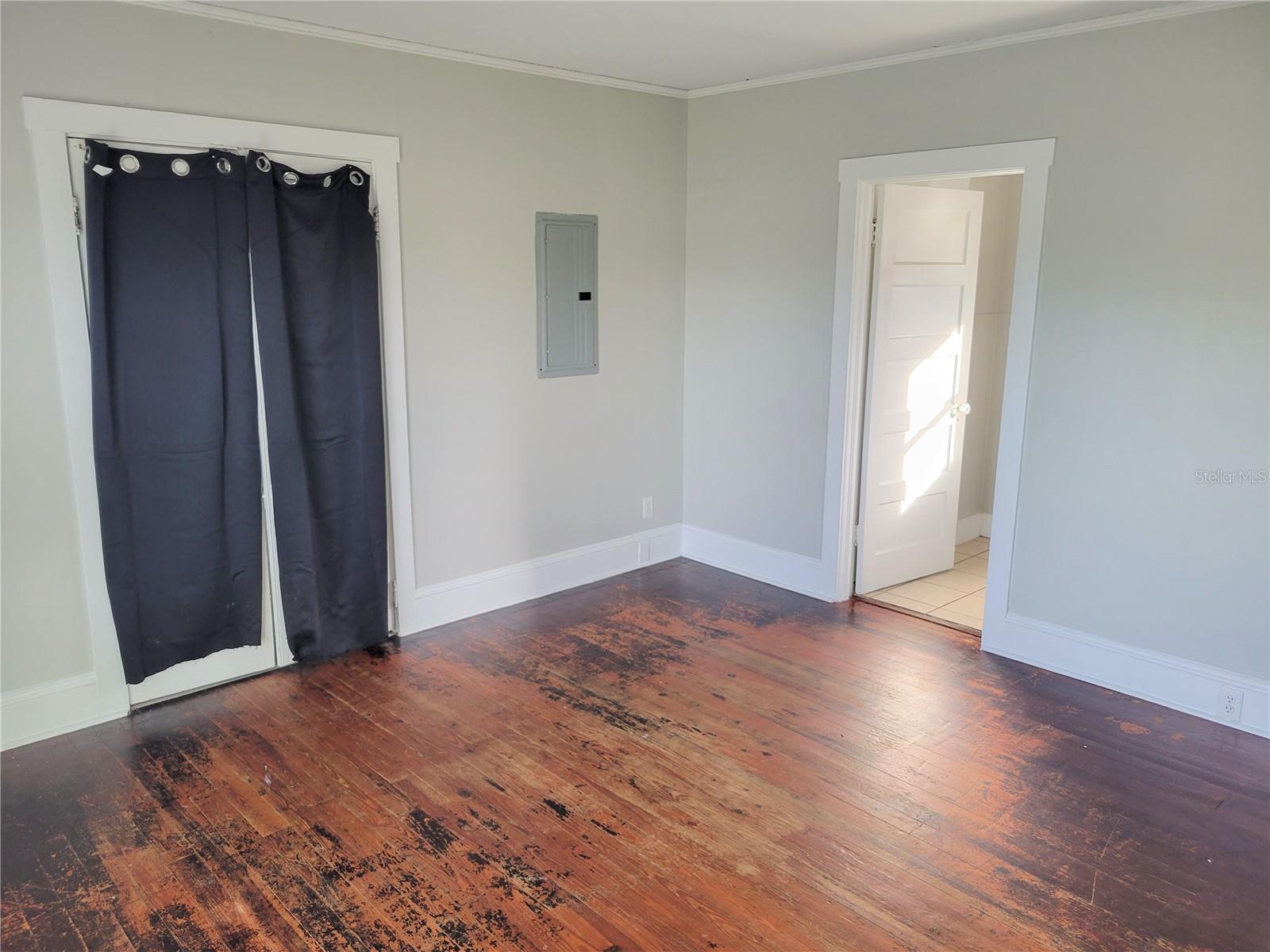 HARVEYS - Residential Lease