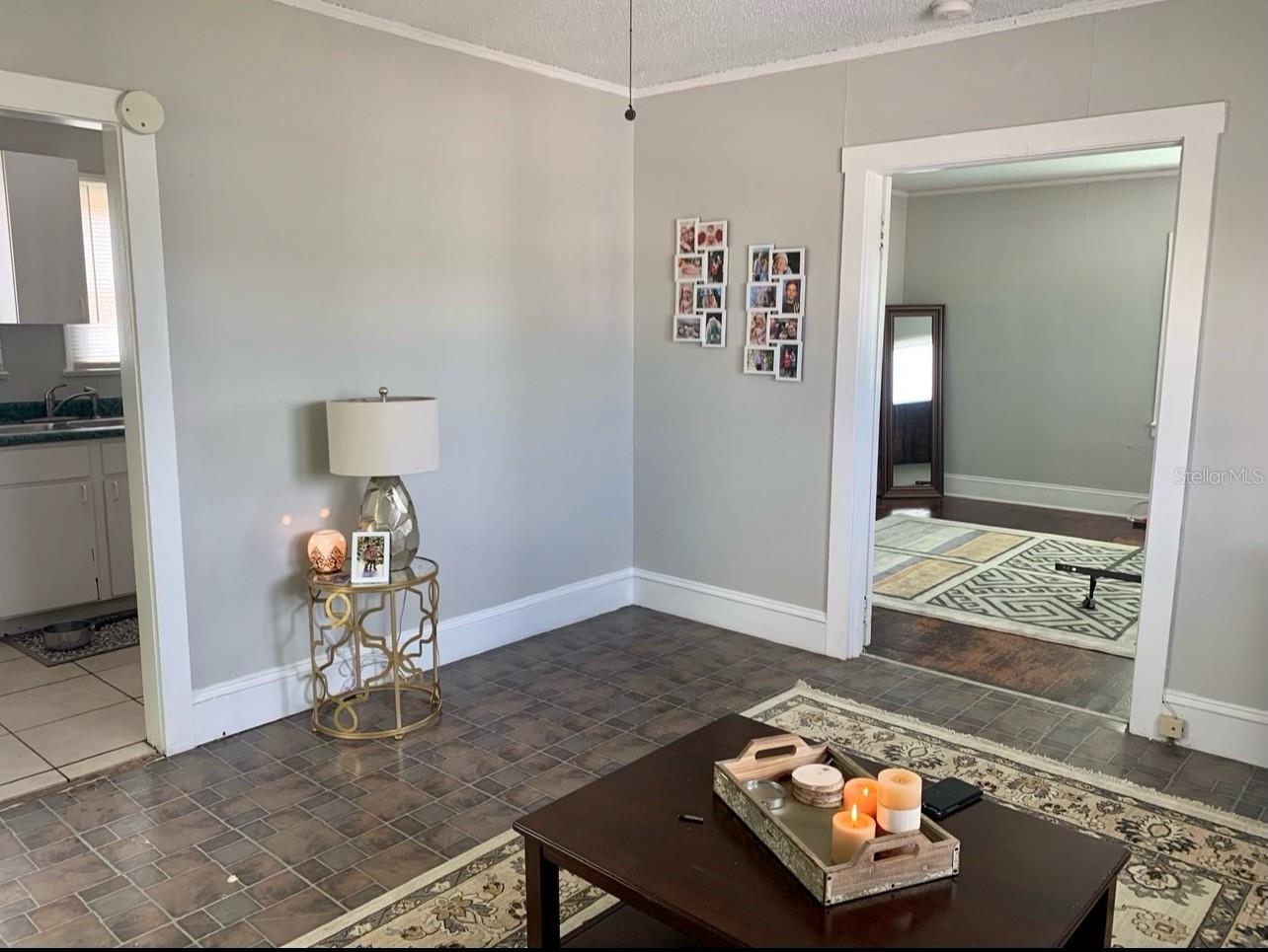 HARVEYS - Residential Lease