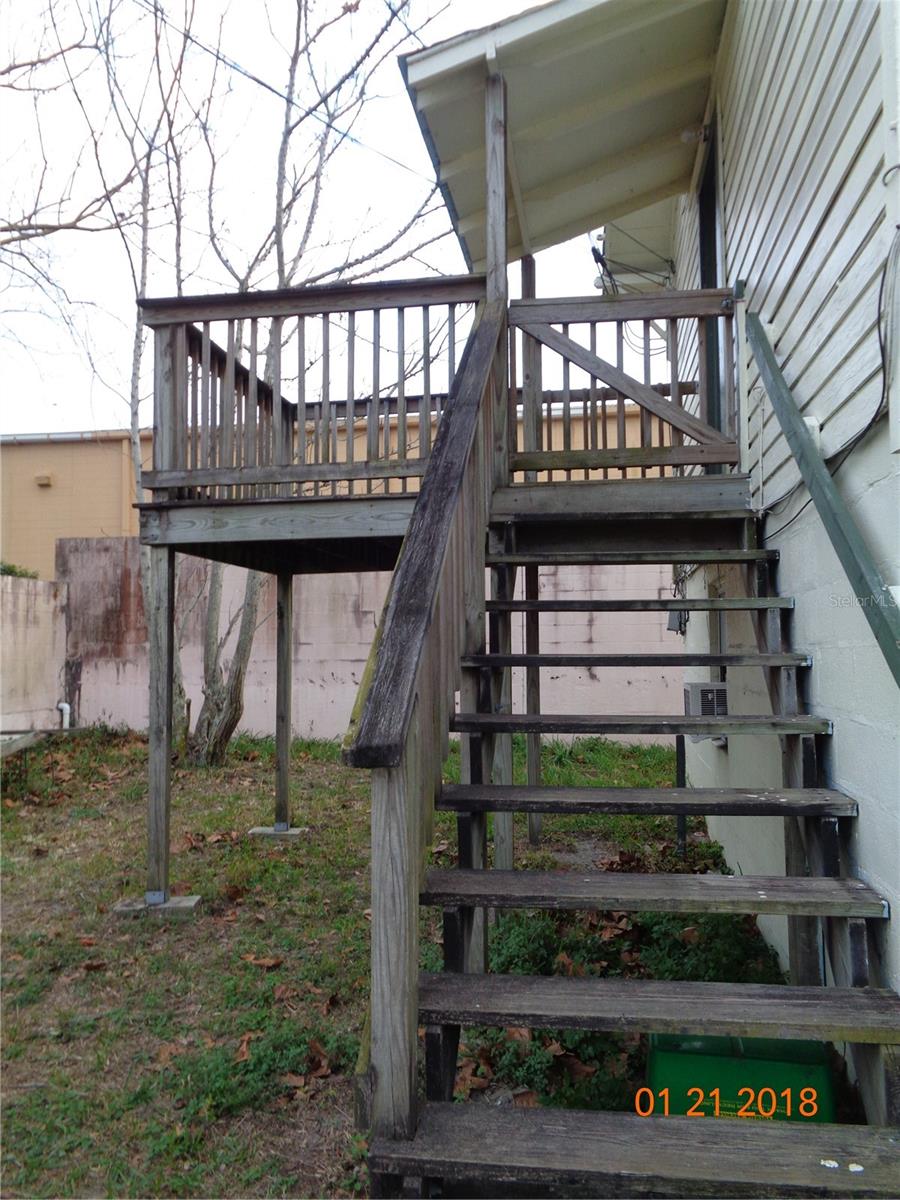 HARVEYS - Residential Lease