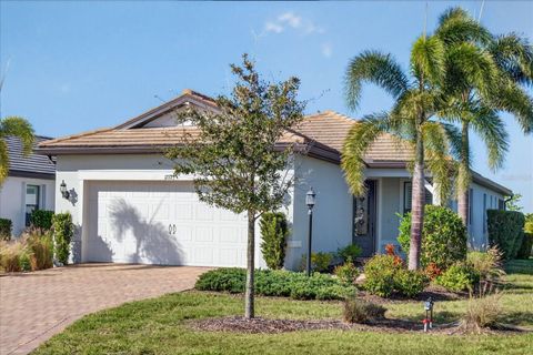 Photo of 17725 Northwood Pl. Pl, Bradenton, FL 34202 (MLS # A4679977)