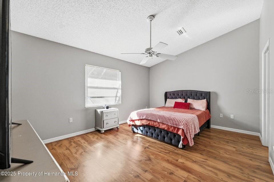 SPRING HILL - Residential