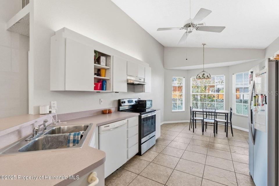 SPRING HILL - Residential