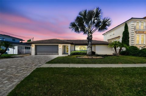 Photo of 340 Palm Island NE, Clearwater Beach, FL 33767 (MLS # TB8438663)