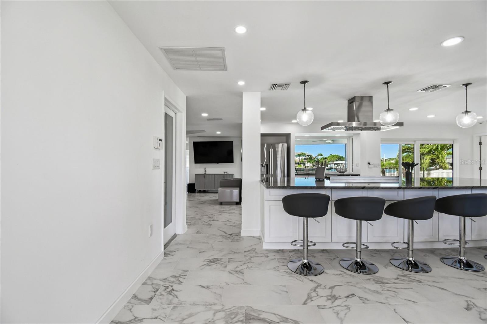 340 PALM ISLAND NE
