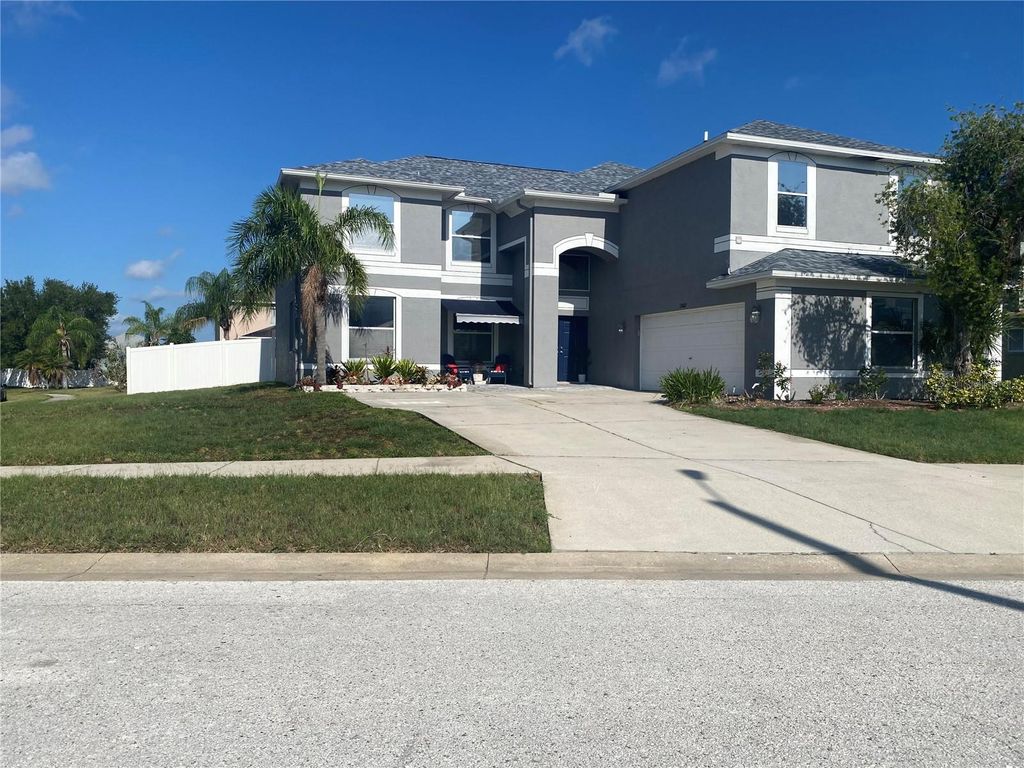 Photo of 13007 Oakmont Wood Court, Riverview, FL 33579 (MLS # O6408940)