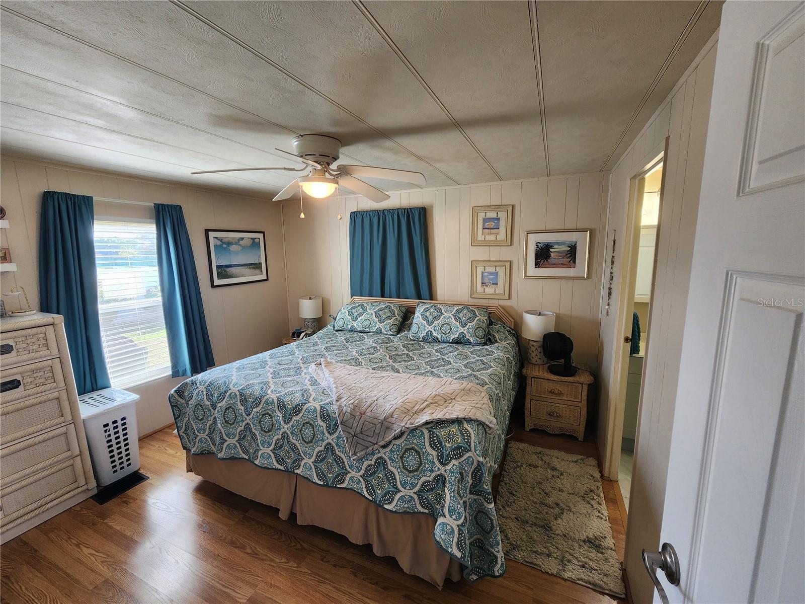 PALM LAKE ESTATES - Residential