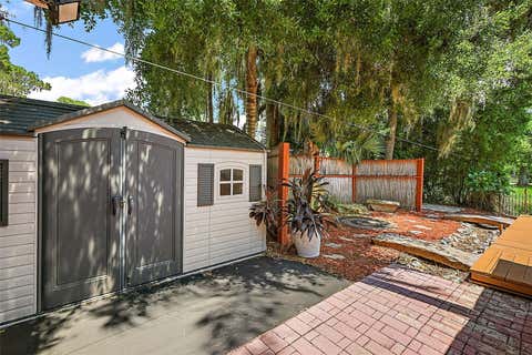Tiny photo for 507 Lakeshore Drive, Eustis, FL 32726 (MLS # G5114140)