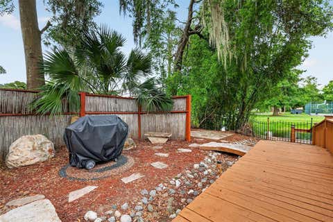 Tiny photo for 507 Lakeshore Drive, Eustis, FL 32726 (MLS # G5114140)