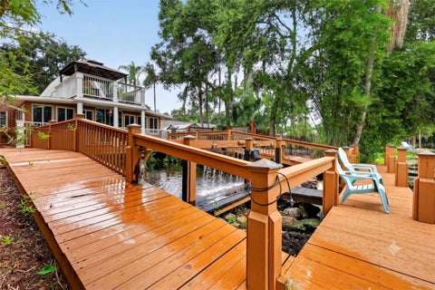 Tiny photo for 507 Lakeshore Drive, Eustis, FL 32726 (MLS # G5114140)