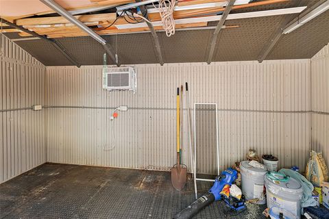 Tiny photo for 507 Lakeshore Drive, Eustis, FL 32726 (MLS # G5114140)