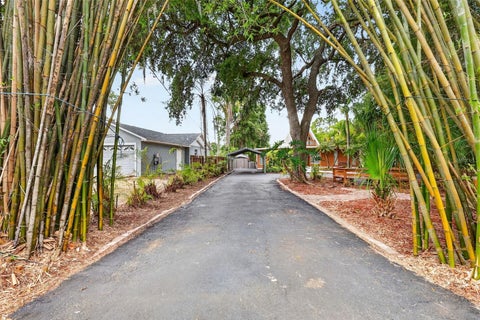 Tiny photo for 507 Lakeshore Drive, Eustis, FL 32726 (MLS # G5114140)