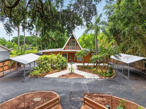 Tiny photo for 507 Lakeshore Drive, Eustis, FL 32726 (MLS # G5114140)