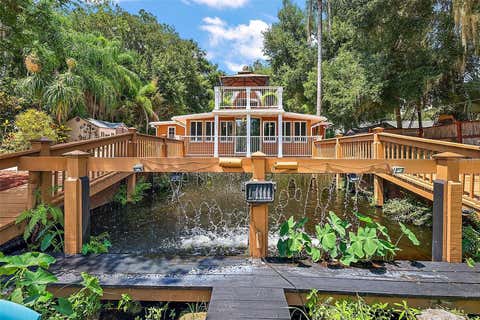 Tiny photo for 507 Lakeshore Drive, Eustis, FL 32726 (MLS # G5114140)