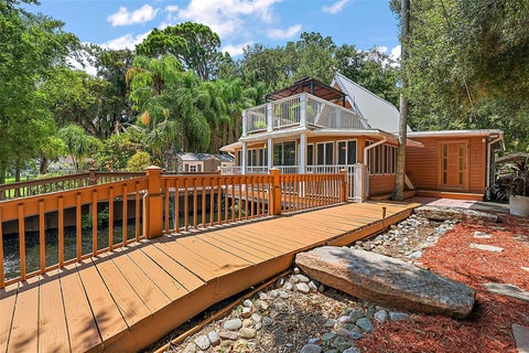 Tiny photo for 507 Lakeshore Drive, Eustis, FL 32726 (MLS # G5114140)