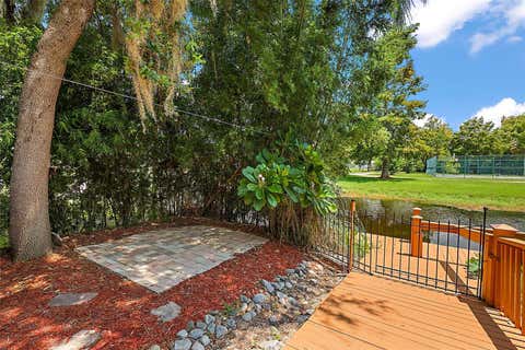 Tiny photo for 507 Lakeshore Drive, Eustis, FL 32726 (MLS # G5114140)