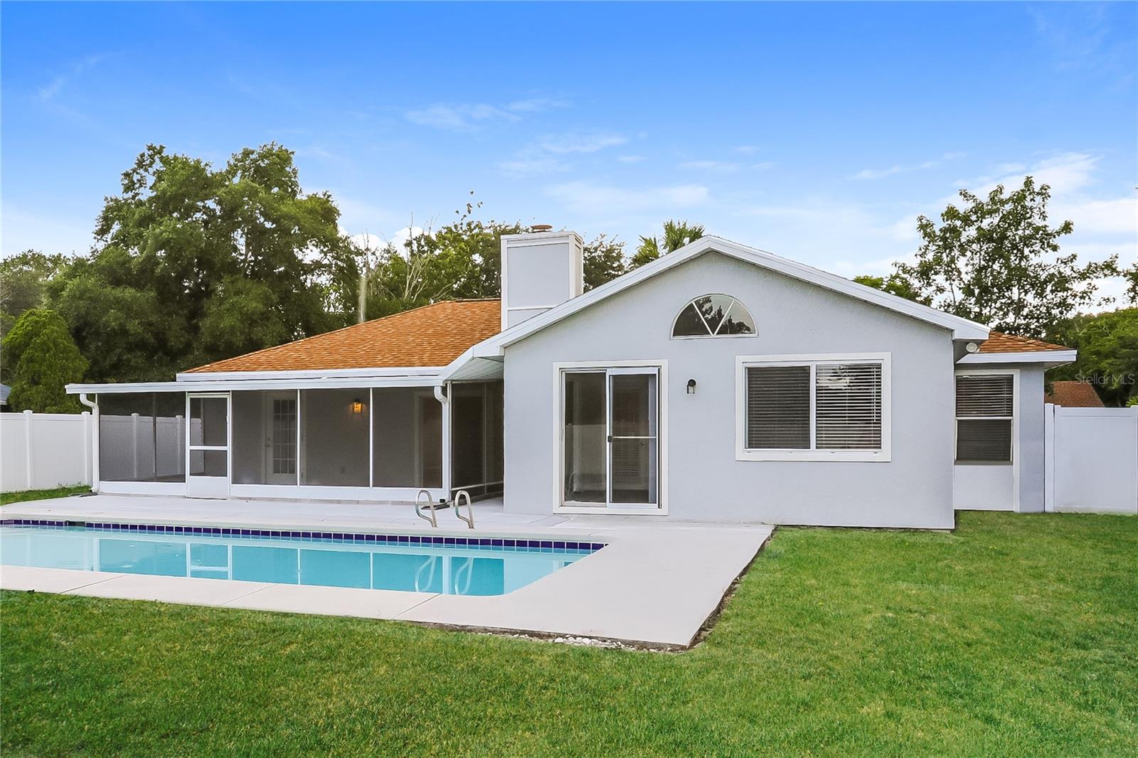 MAGNOLIA SPRINGS - Residential Lease