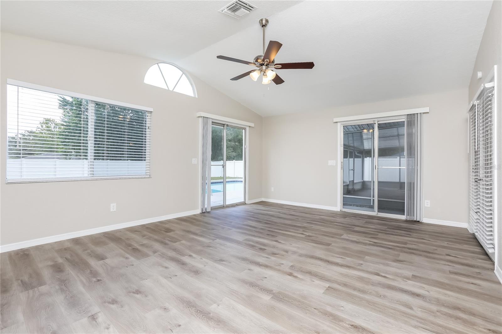 MAGNOLIA SPRINGS - Residential Lease