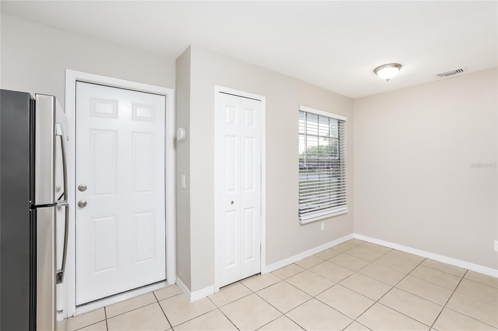 MAGNOLIA SPRINGS - Residential Lease