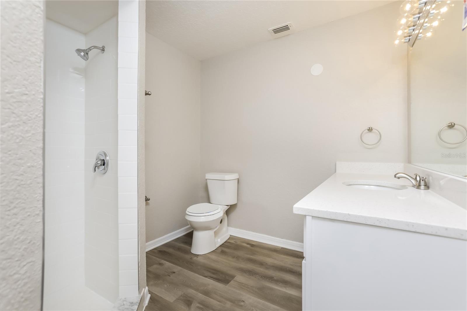 MAGNOLIA SPRINGS - Residential Lease