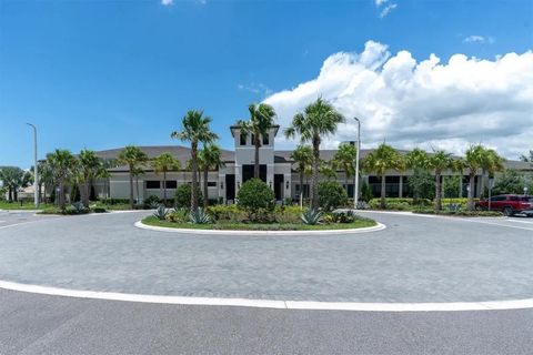 A home in WIMAUMA