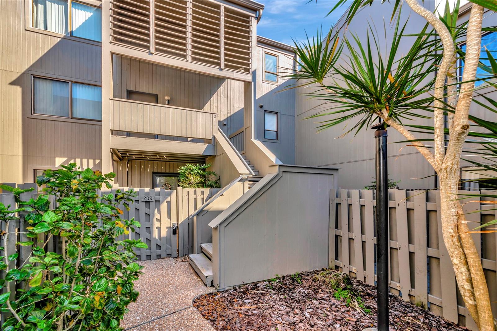 211 WOODLAND DRIVE 211