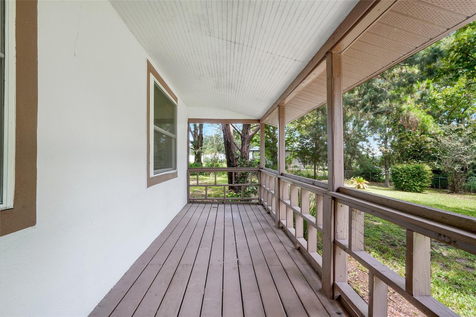 9404 LAKESHORE DRIVE