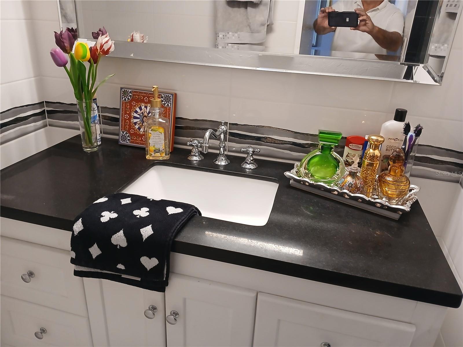 VALENCIA CONDO APTS - Residential