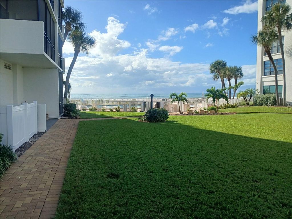 Photo of 631 Alhambra Road #1001, Venice, FL 34285 (MLS # A4670475)
