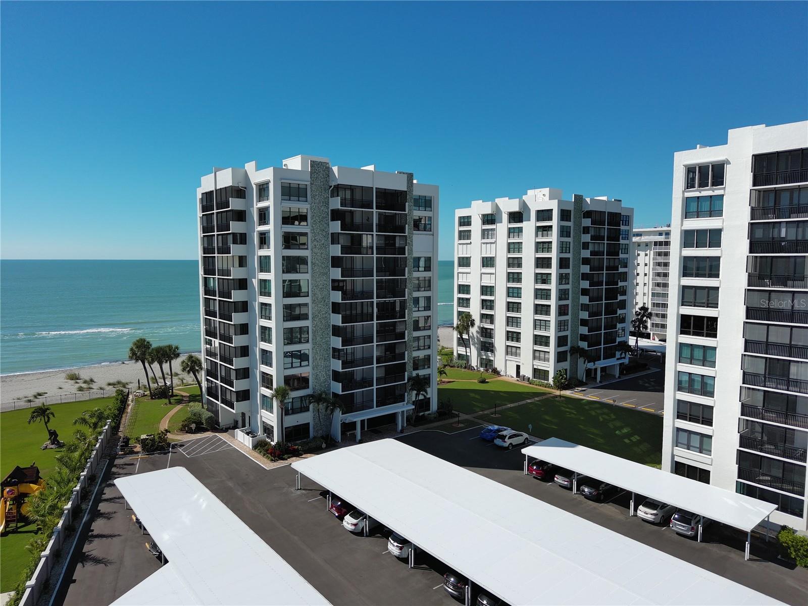 VALENCIA CONDO APTS - Residential