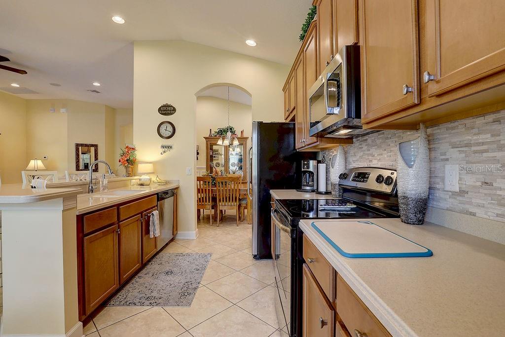 VERONA RESERVE - Residential