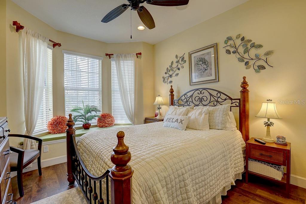 VERONA RESERVE - Residential