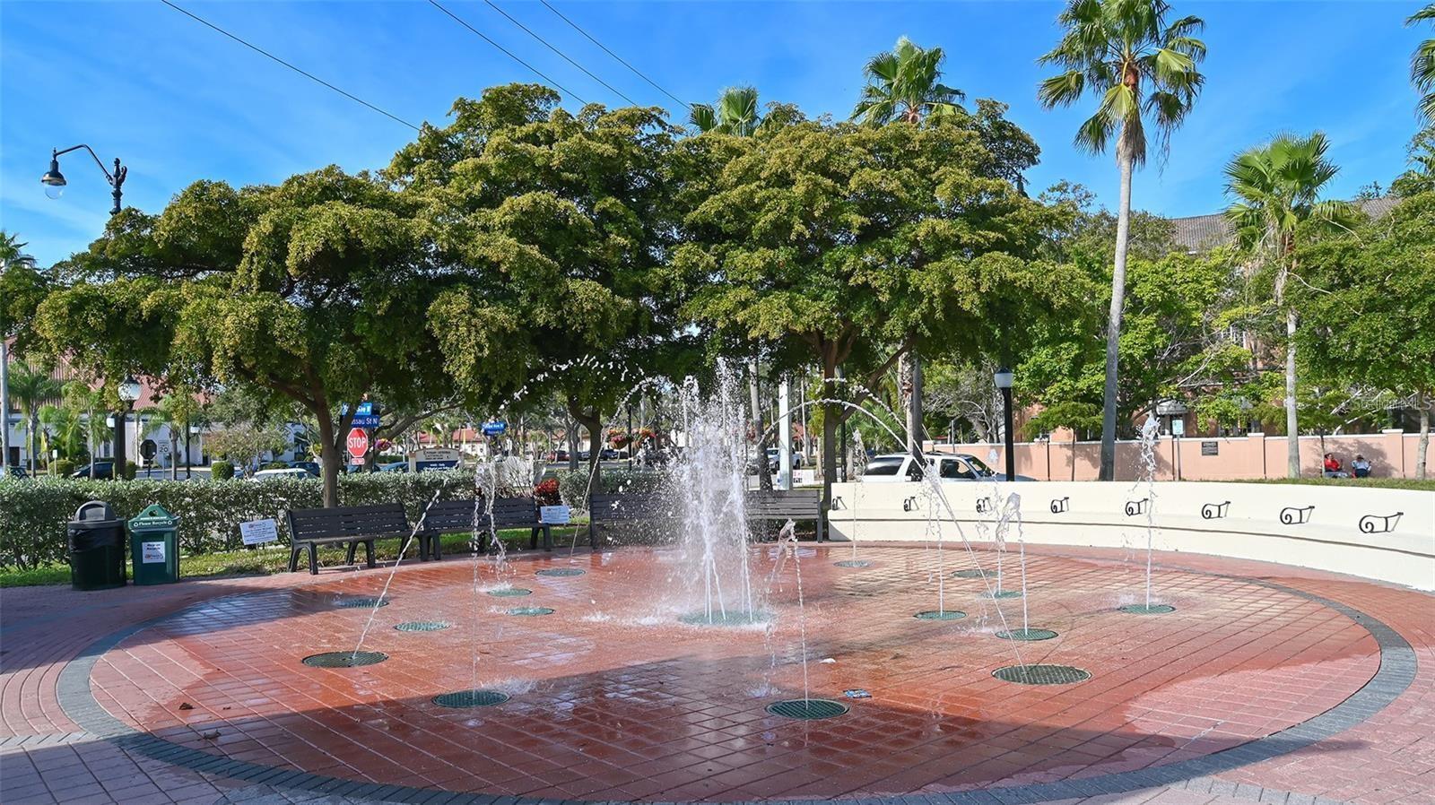 VERONA RESERVE - Residential