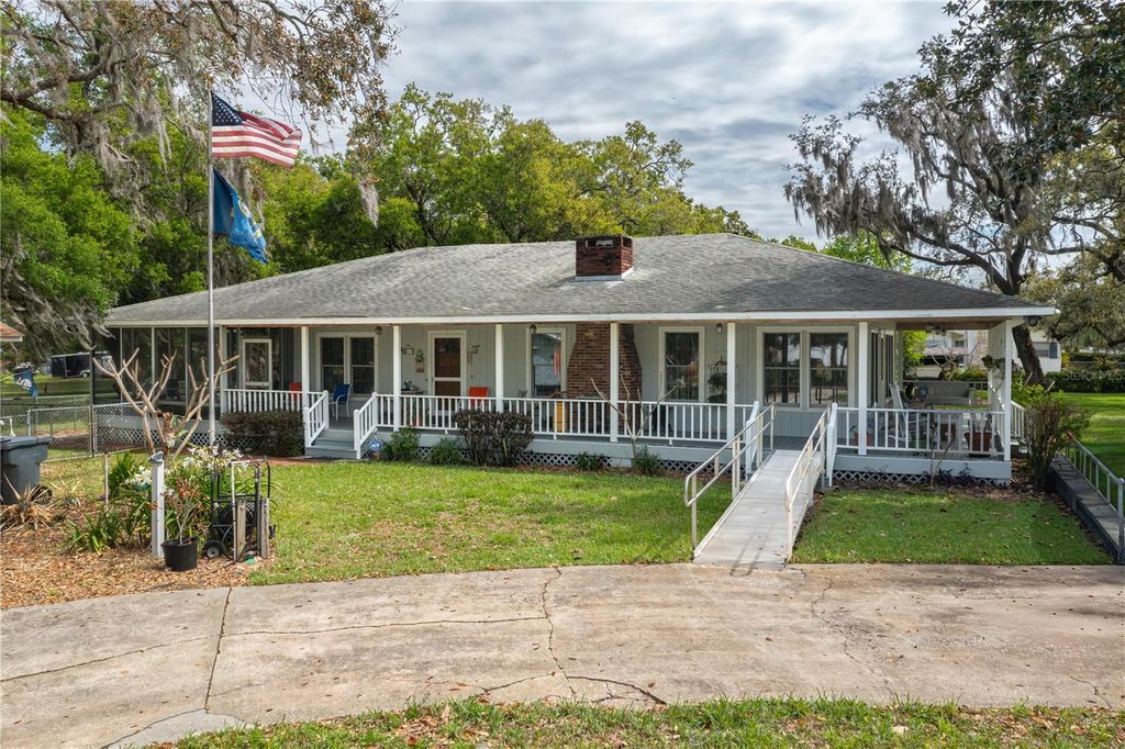 Photo of 1318 Moss Avenue, Haines City, FL 33844 (MLS # P4938151)
